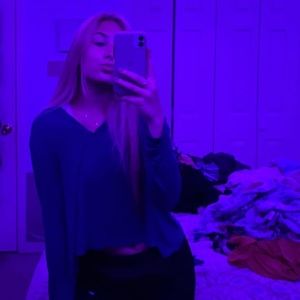 Meet your Posher, Hannah